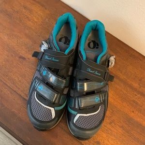 Pearl Izumi Bike Shoes - Sz 42